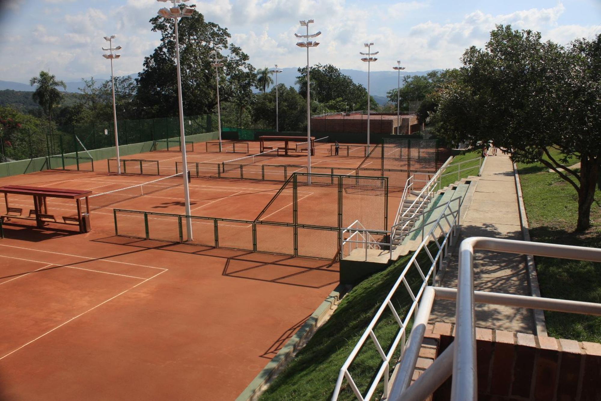 Club Campestre De Bucaramanga Hotel ฟลอริดาบลังกา ภายนอก รูปภาพ