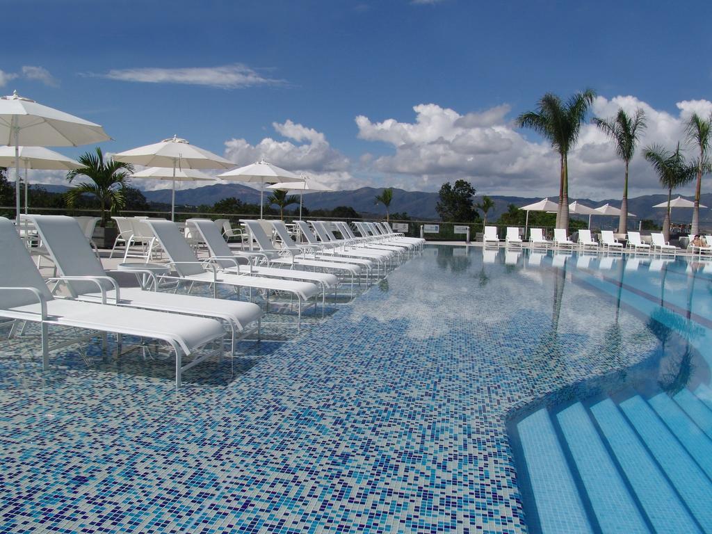 Club Campestre De Bucaramanga Hotel ฟลอริดาบลังกา ภายนอก รูปภาพ