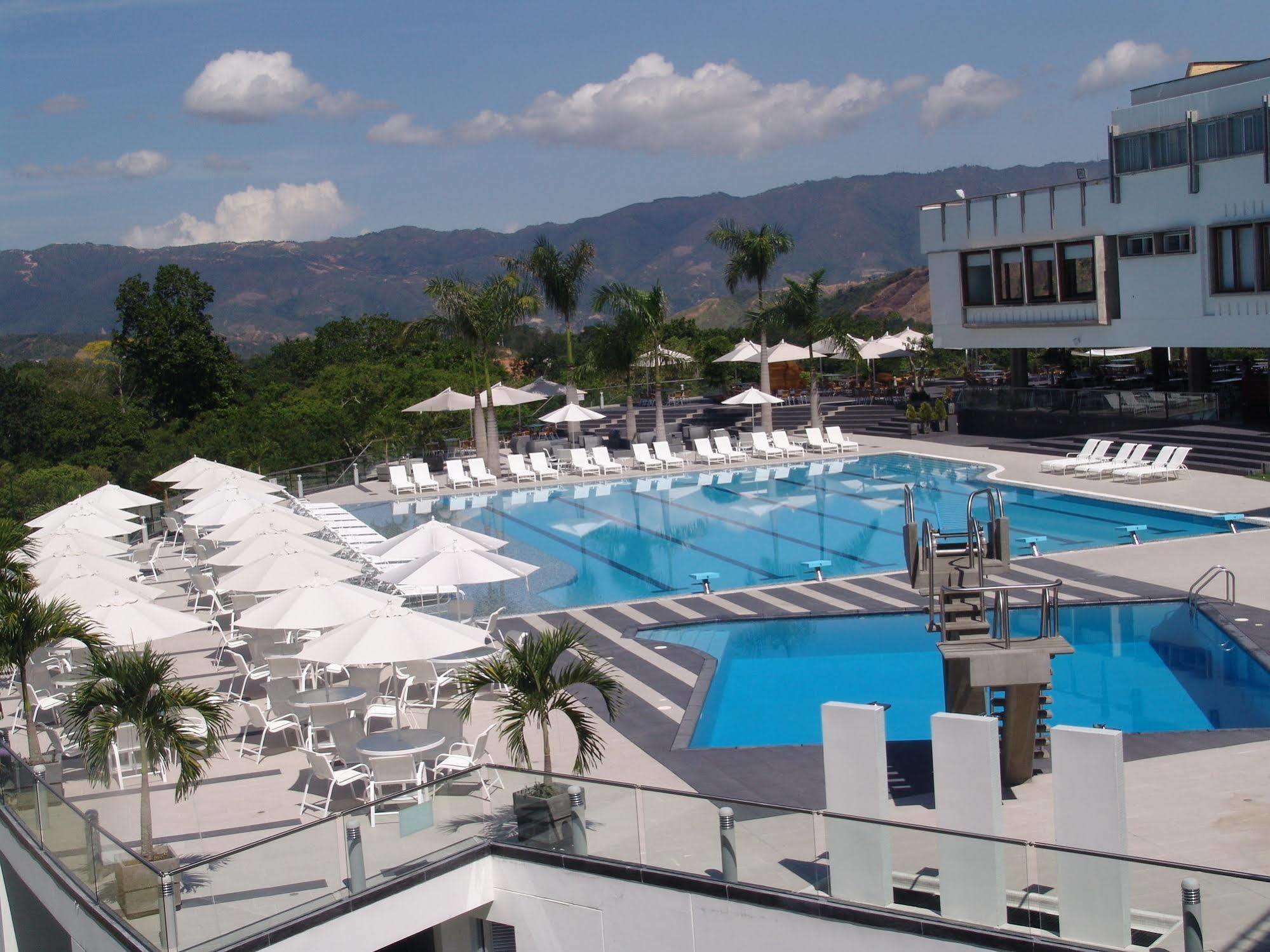 Club Campestre De Bucaramanga Hotel ฟลอริดาบลังกา ภายนอก รูปภาพ
